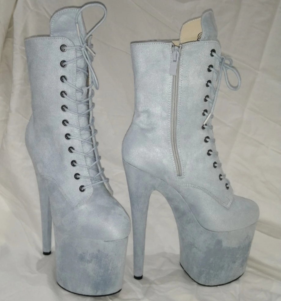 Pole dancing as a Trans Man: Reclaiming confidence after transitioning